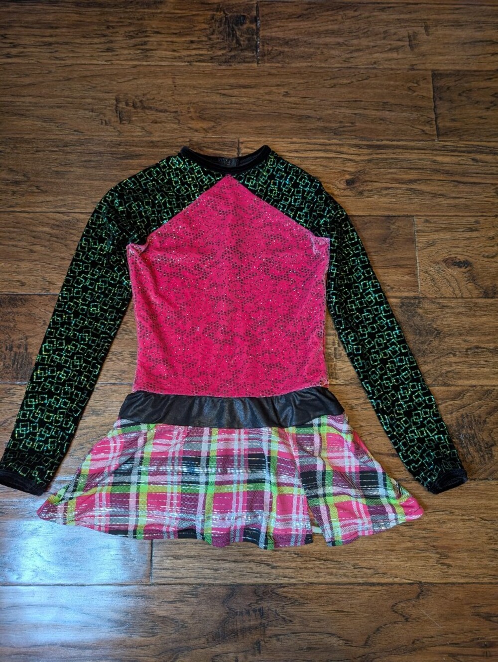 Jerry's Skating World Girl's Figure Skating Competition Dress Outfit Size 10/12
